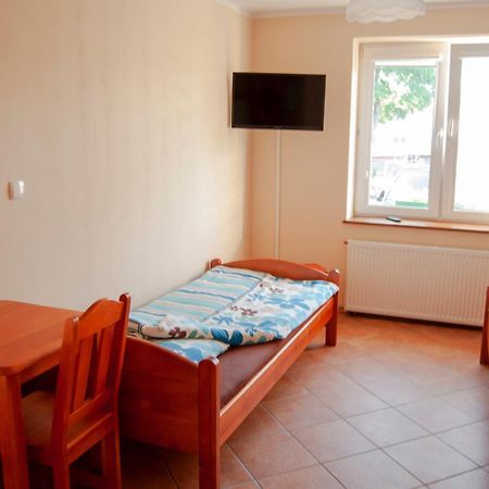 Jantar Pokoje I Domki U Reni Camera foto