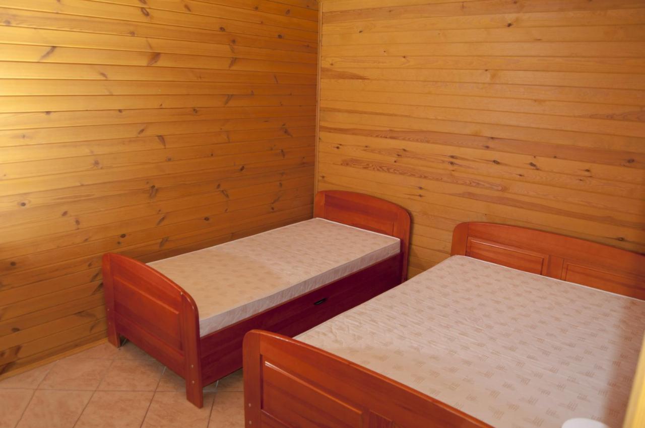 Jantar Pokoje I Domki U Reni Esterno foto