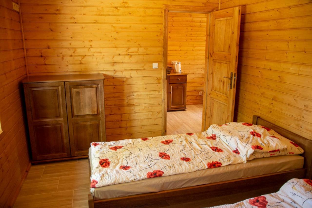 Jantar Pokoje I Domki U Reni Esterno foto