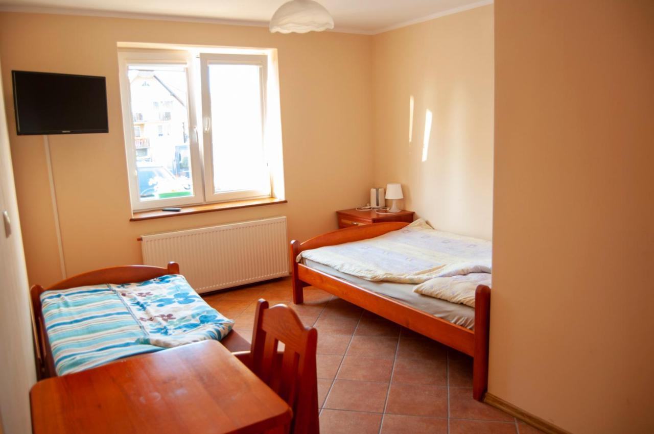 Jantar Pokoje I Domki U Reni Esterno foto