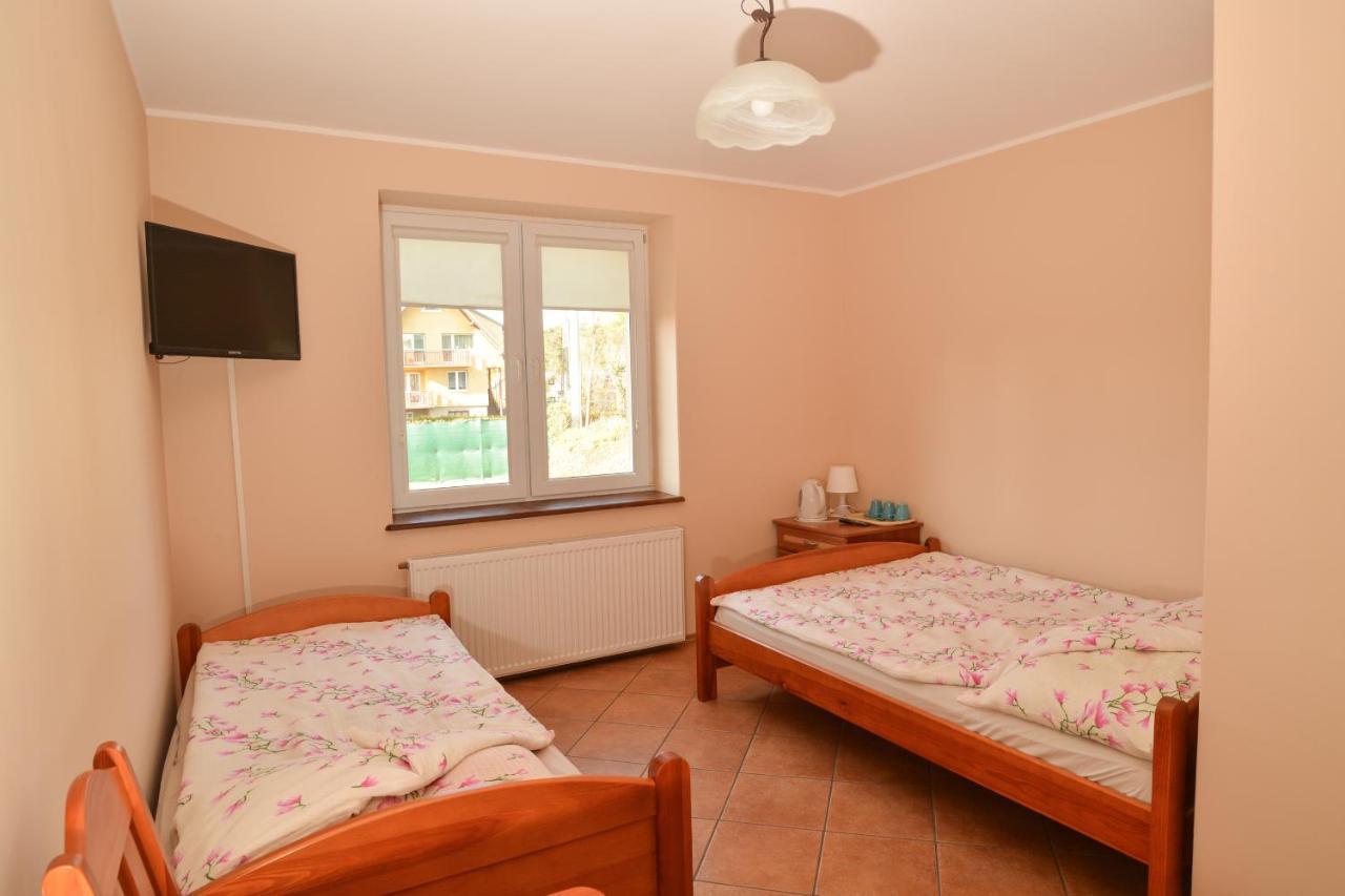 Jantar Pokoje I Domki U Reni Esterno foto