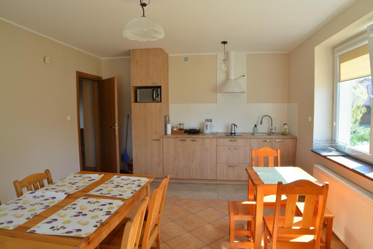 Jantar Pokoje I Domki U Reni Esterno foto